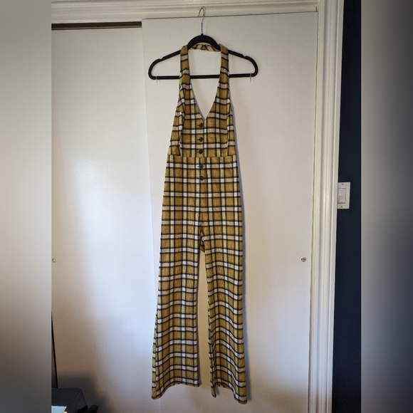 Plaid haltered Jumpsuit - Picture 1 of 4